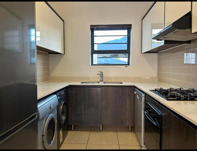 3 BEDROOM PROPERTY TO RENT IN SANDOWN